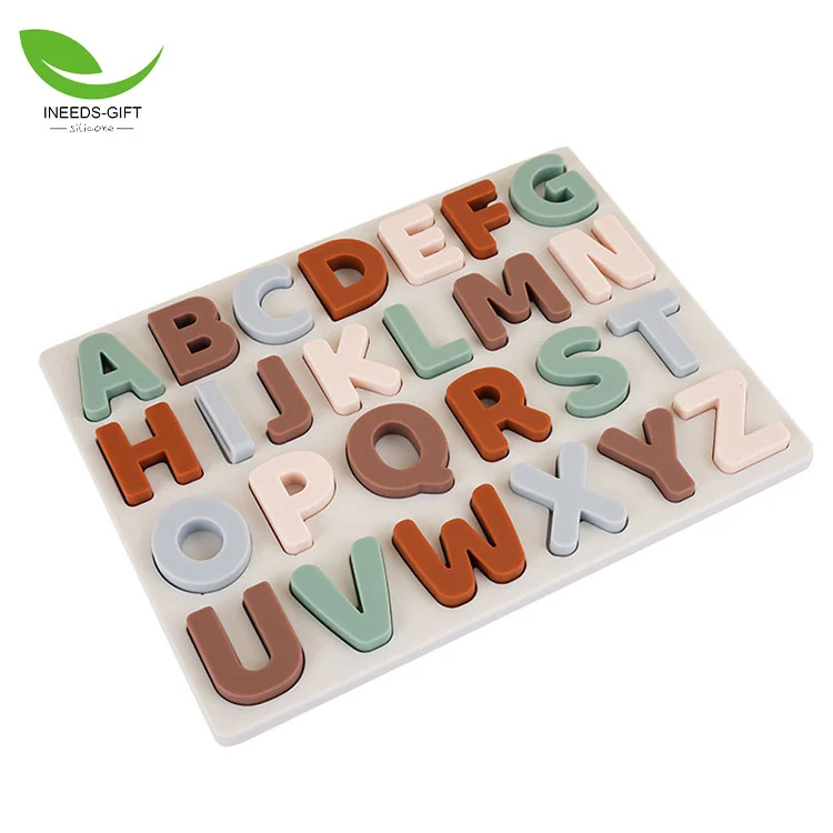 Giocattolo puzzle in silicone con lettere dell'alfabeto